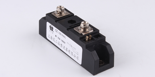 可控硅模塊如何控制三相異步電動(dòng)機(jī)速度？